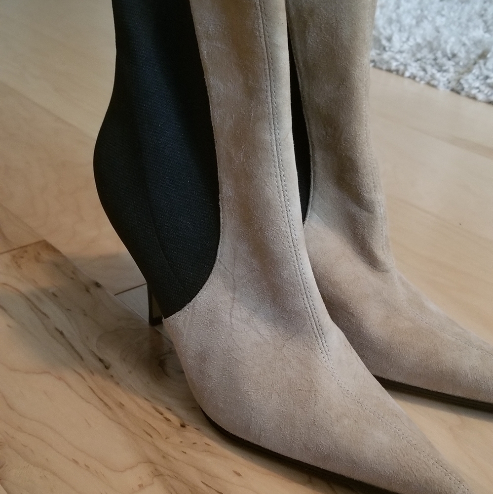 Dolce & Gabbana ankle Boots with heels New no tags